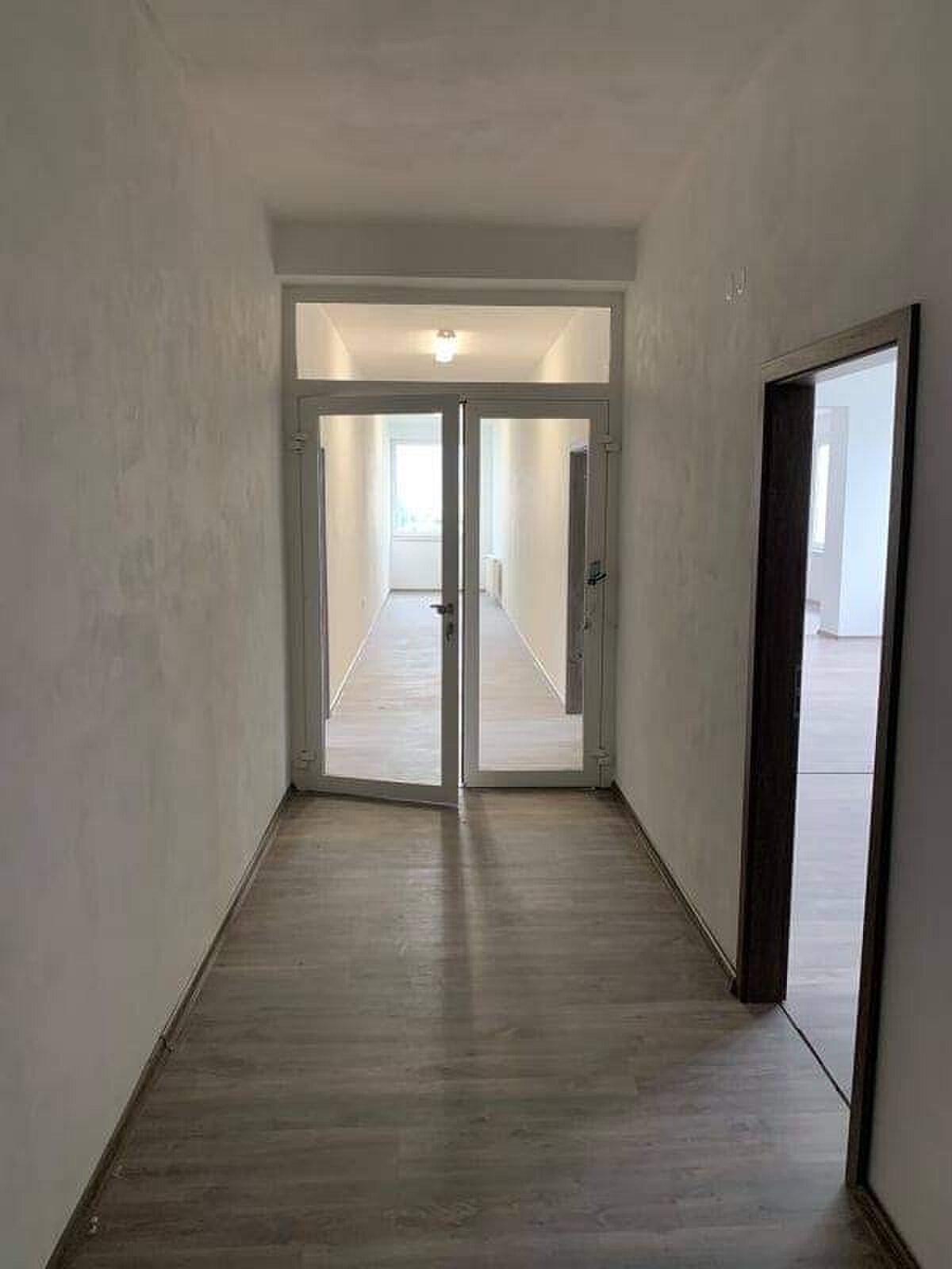 Prenájom: 2 sály (165m2 a 85m2) a šatňa (22m2), Martin - Sever — foto 3