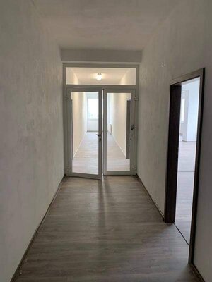 Prenájom: 2 sály (165m2 a 85m2) a šatňa (22m2), Martin - Sever — foto 3