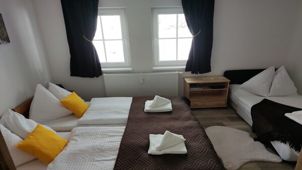 APARTMÁN vo Valči - priamo na svahu - (Snowland Valčianska dolina)