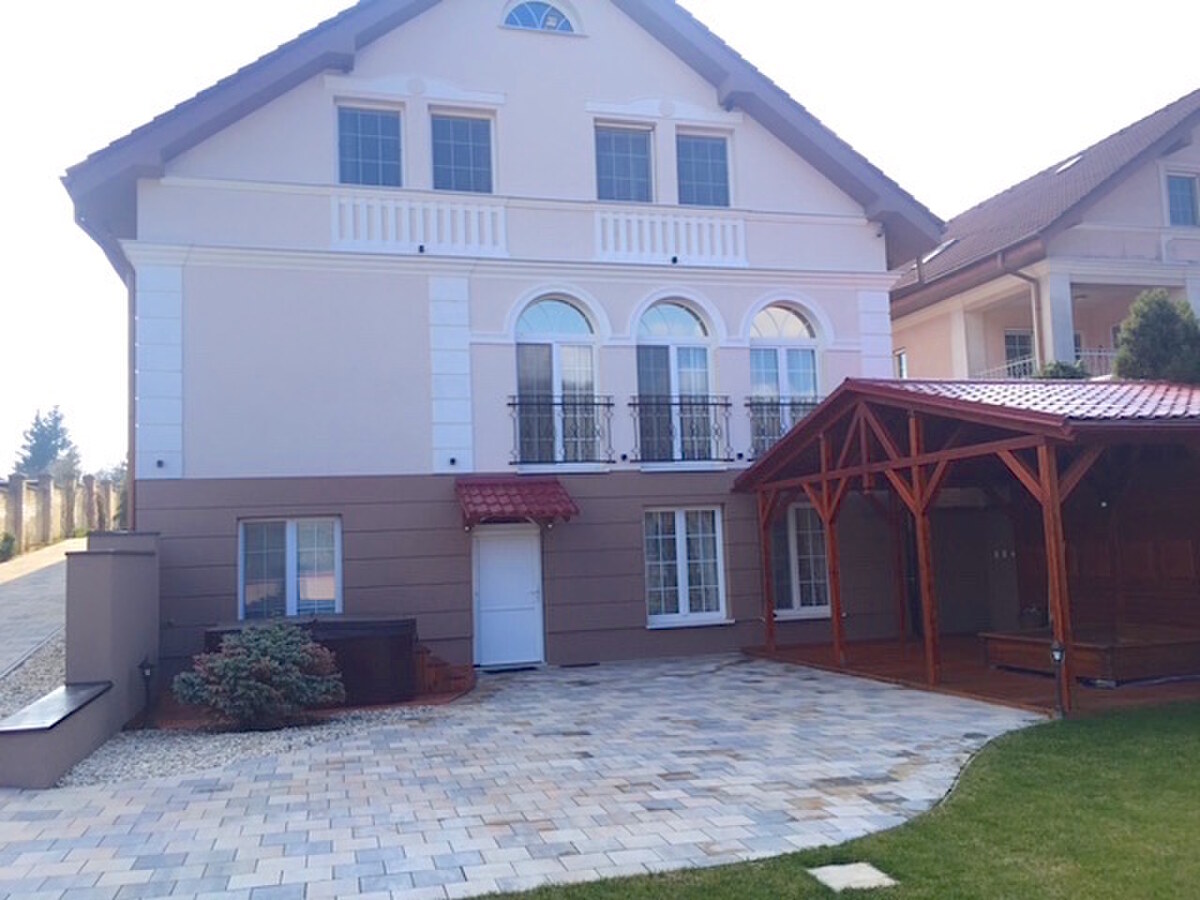 LUXUSNÁ rodinná vila 660 m2, pozemok 3.730 m2, Lošonec pri Trnave — foto 2