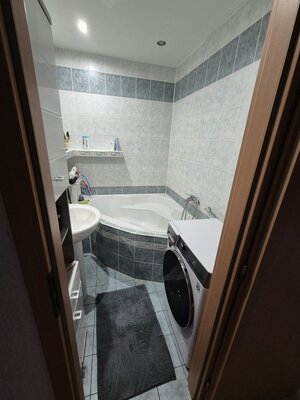Predaj: Priestranný 3 izbový byt 73m2 po rekonštrukcii Banská Bystrica — foto 6