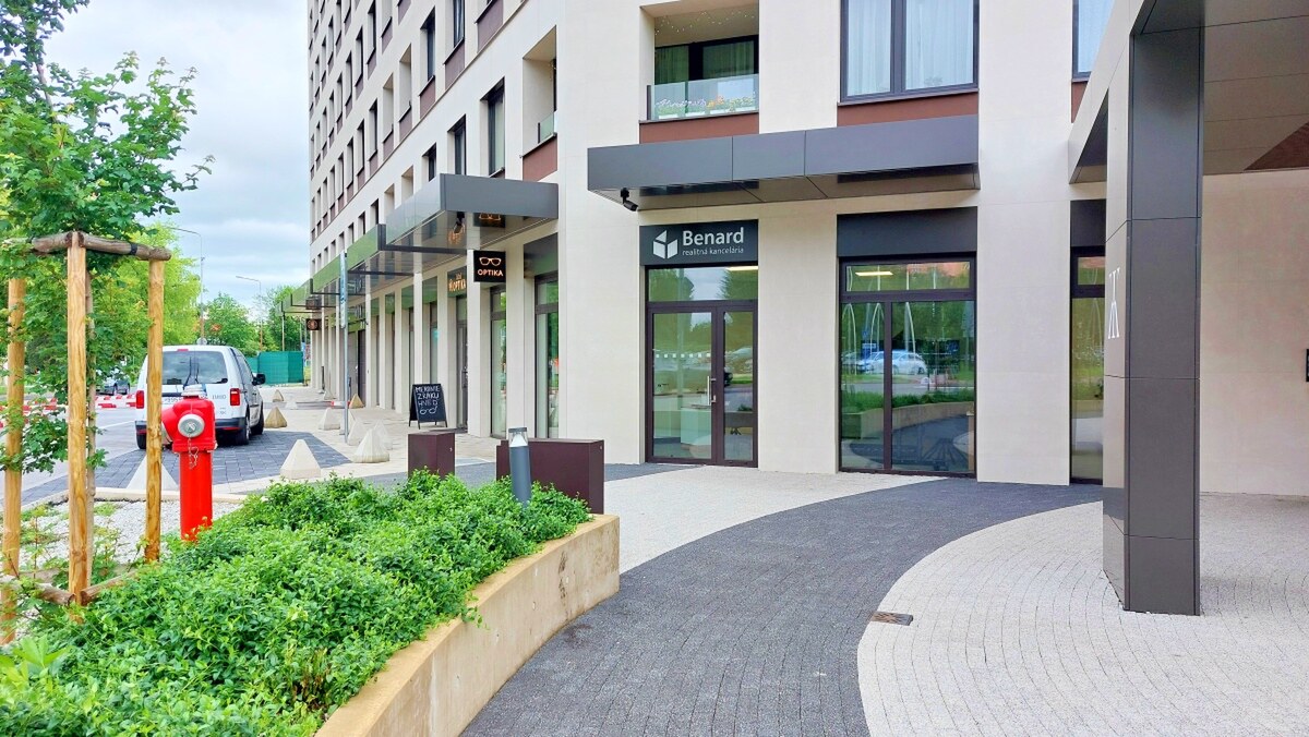 NA PREDAJ 3 IZB. BYTY, Dokončené v ŠTANDARDE, KARPATSKÁ RESIDENCE, PP