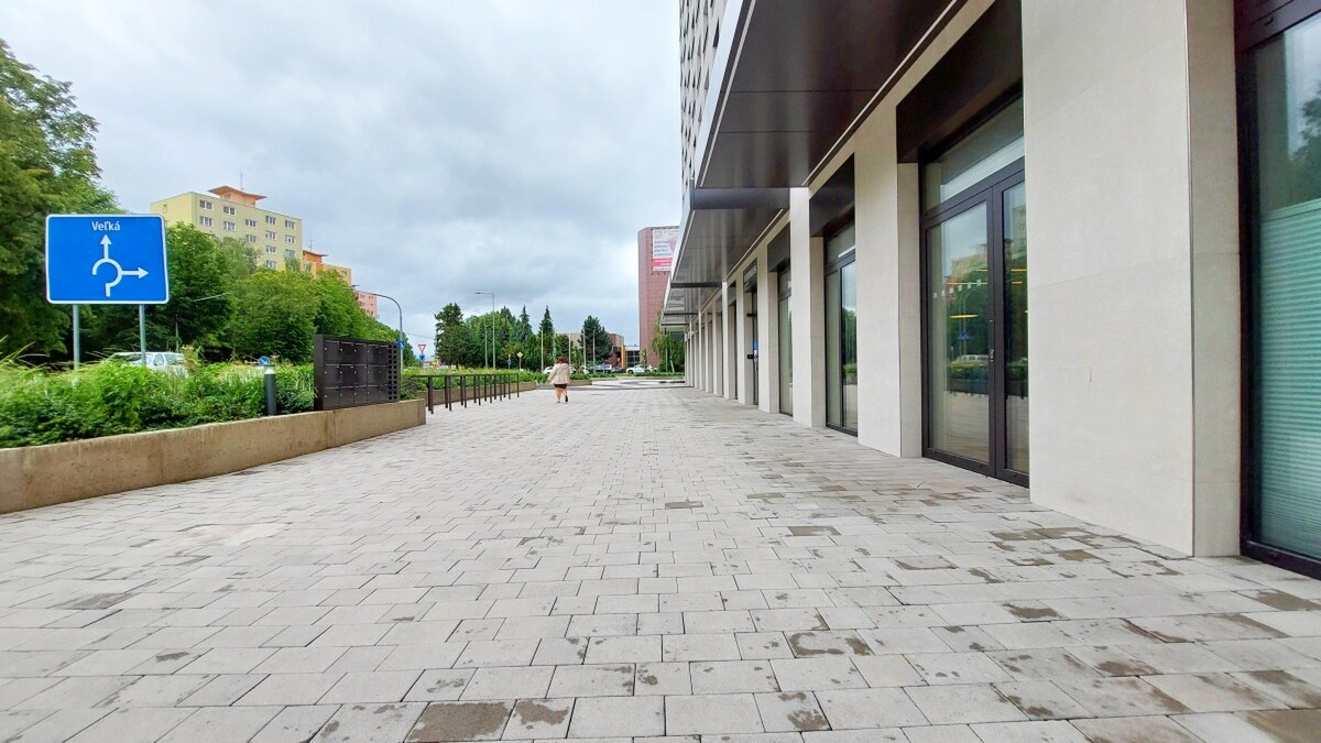 NA PREDAJ 3 IZB. BYTY, Dokončené v ŠTANDARDE, KARPATSKÁ RESIDENCE, PP — foto 22