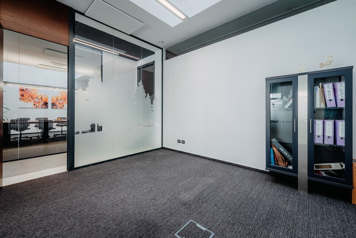 NA PRENÁJOM REPREZENTATÍVNE PRIESTORY 215,29 M2, STANICA – SOLIVARIA — foto 9