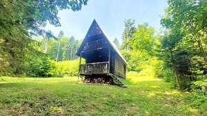NA PREDAJ pekná CHATKA PRIAMO V LESE, ŠIBA, okr. Bardejov — foto 4