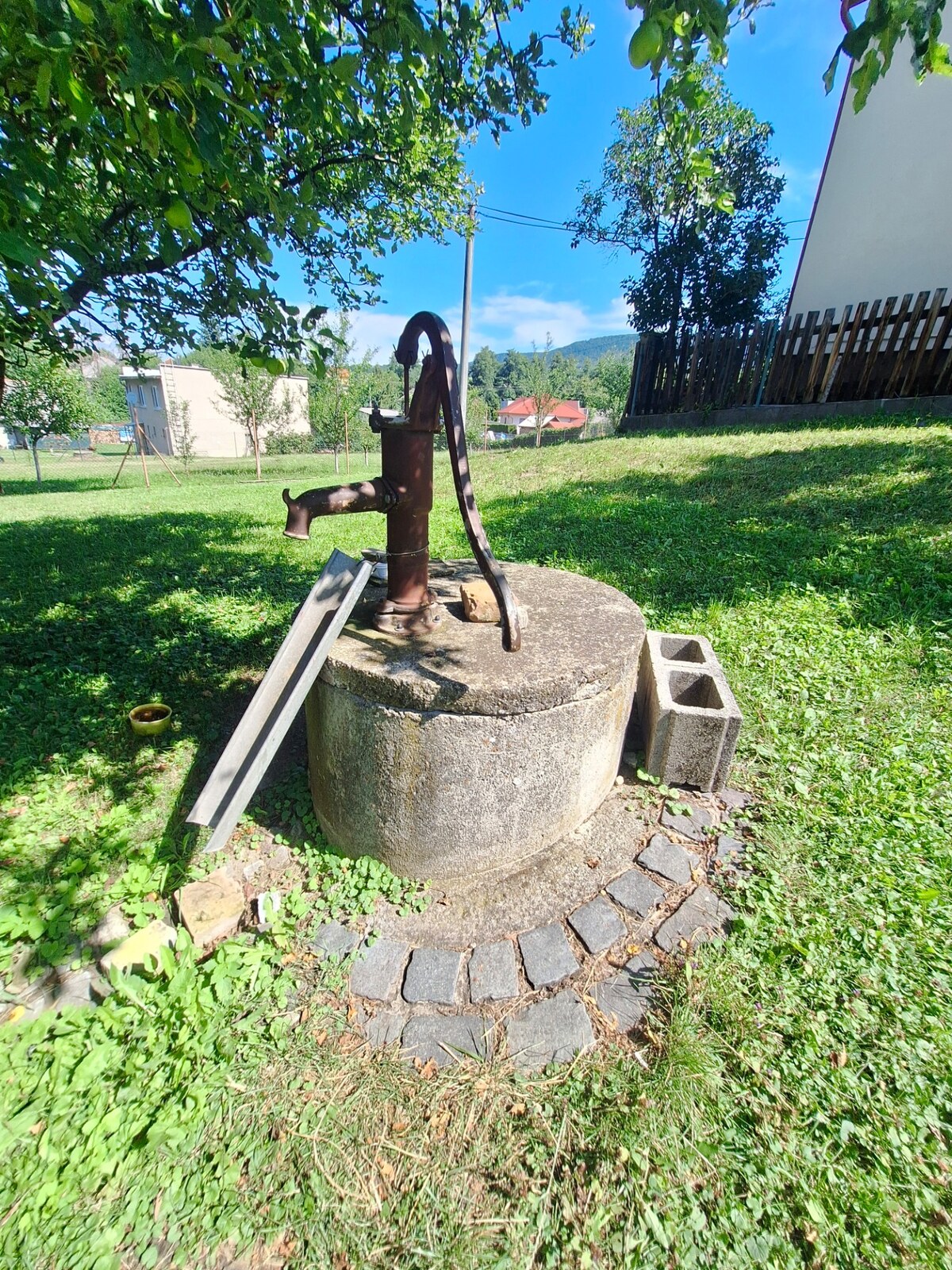 Na predaj pozemok 973 m² s chatkou a studňou, Kokošovce pri Prešove — foto 19