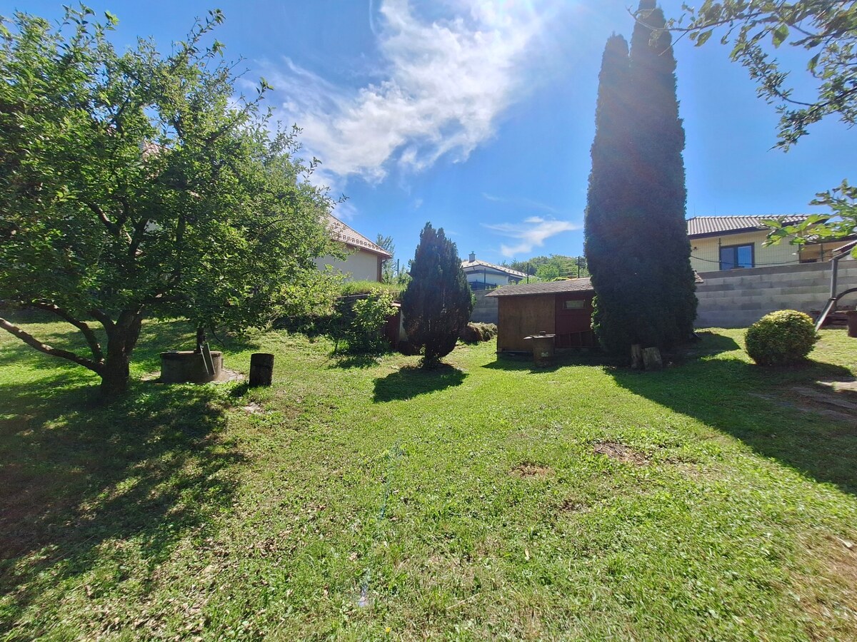 Na predaj pozemok 973 m² s chatkou a studňou, Kokošovce pri Prešove — foto 25