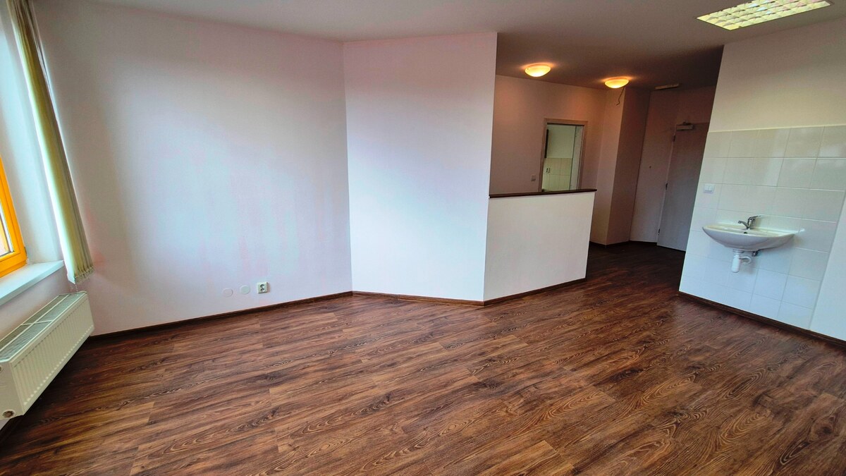 NA PREDAJ NEBYTOVÝ PRIESTOR, 105m2, CENTRUM; — foto 7