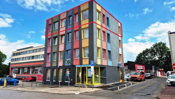 NA PREDAJ NEBYTOVÝ PRIESTOR, 105m2, CENTRUM;
