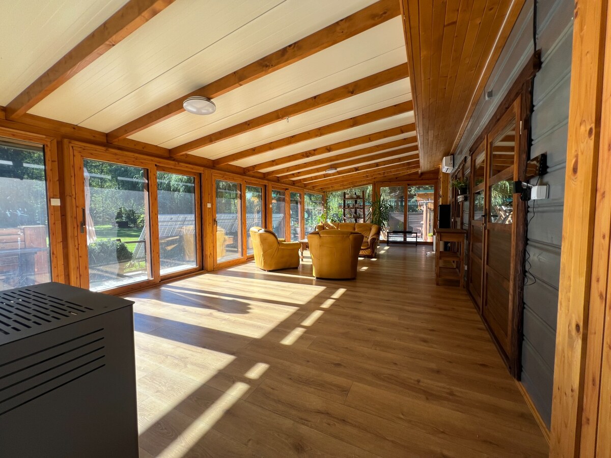 Rezervované | Celoročná chata so saunou a vlastnou elektrárňou,3 500m2 — foto 3