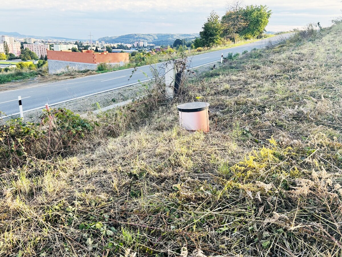 POZEMOK NA PREDAJ, 992 m2, KRÁĽOVA HORA - SÍDLISKO 3, PREŠOV — foto 5
