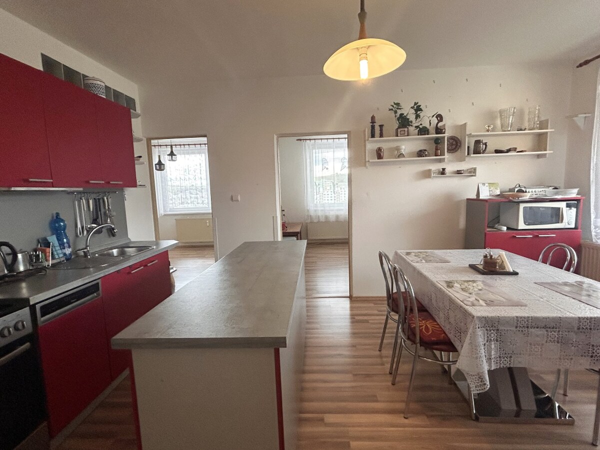 NA PREDAJ  3-IZBOVÝ BYT S BALKÓNOM, 72m2,SÍDLISKO 3, PREŠOV — foto 3