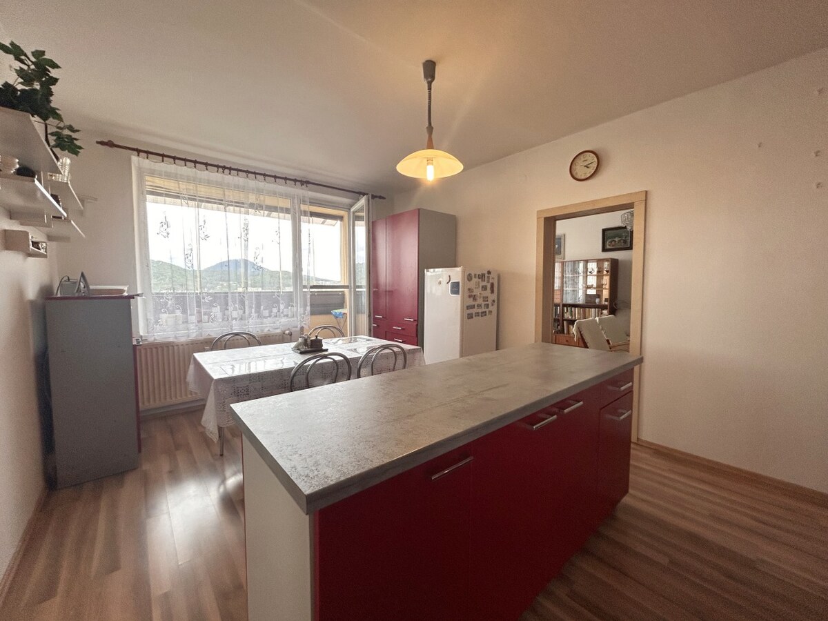 NA PREDAJ  3-IZBOVÝ BYT S BALKÓNOM, 72m2,SÍDLISKO 3, PREŠOV — foto 4