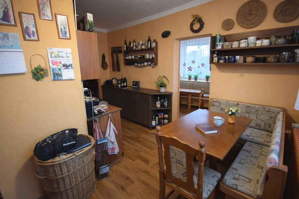 3 IZBOVÝ BYT, KUMBÁL, PÔVODNÝ STAV, 80m2;REZERVOVANÉ; — foto 3