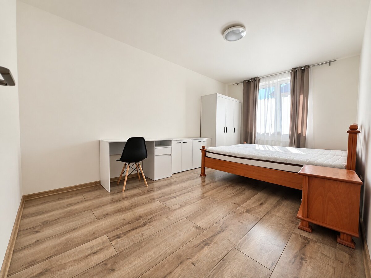 PRENÁJOM | Moderný 2-izbový byt s balkónom a parkovaním – SL — foto 6