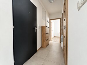 PRENÁJOM | Moderný 2-izbový byt s balkónom a parkovaním – SL — foto 5