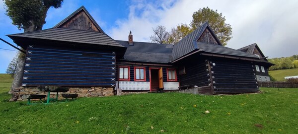 CHALUPA 190 m2, NA POZEMKU 637 m2,  ŽDIAR