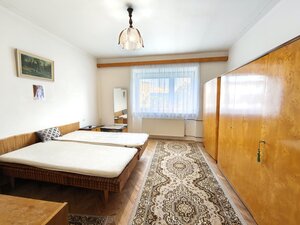 RODINNÝ DOM S VEĽKÝM POZEMKOM V OBCI TULČÍK, 2102 m2 — foto 2