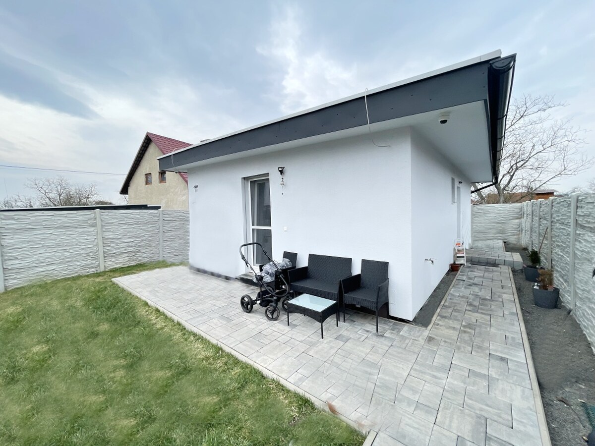 PREŠOV-ÚTULNÝ TEHLOVÝ RD,NIŽNÁ ŠEBASTOVÁ, ul.SLANSKÁ, MHD PREŠOV — foto 2