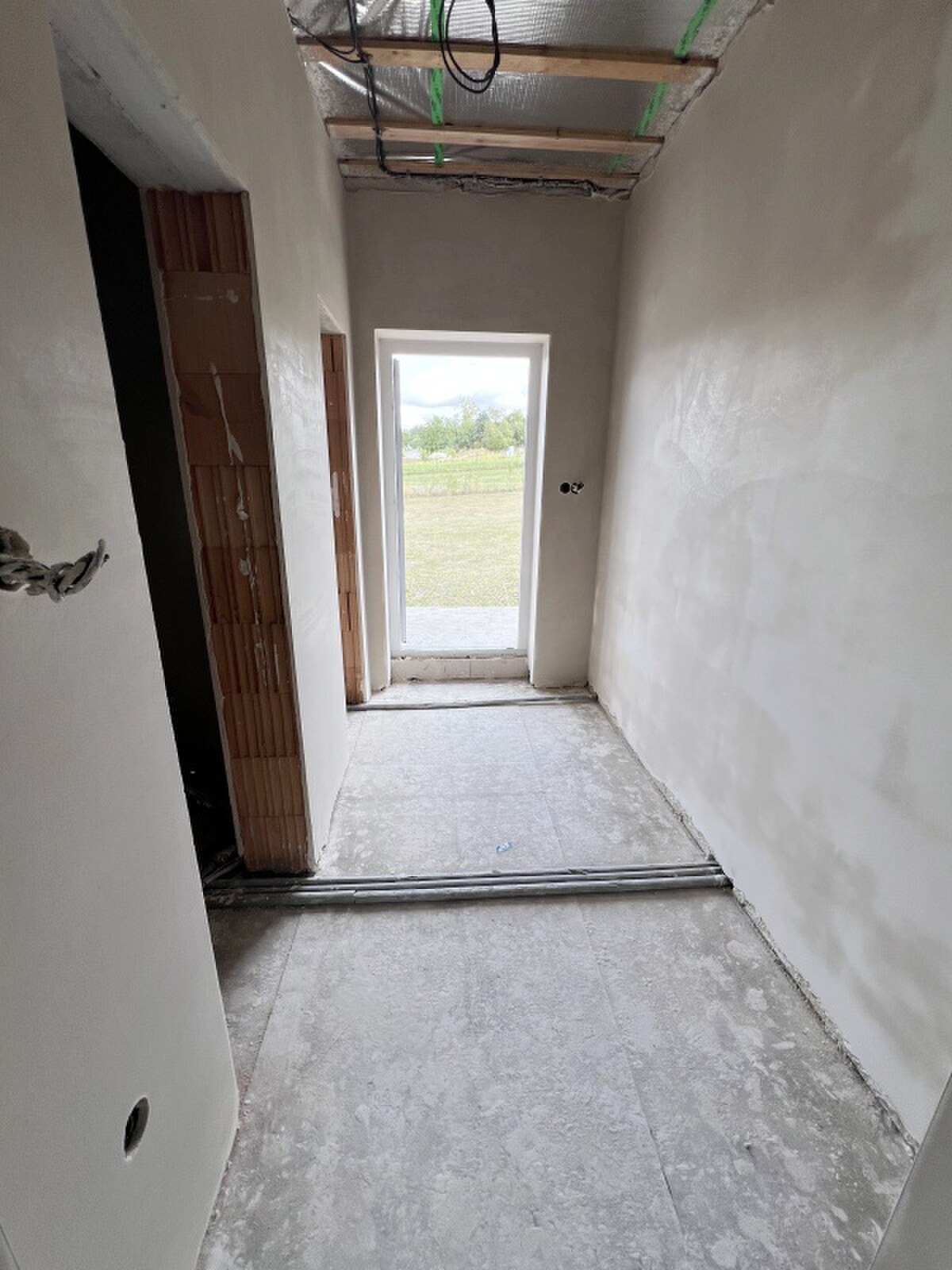 RD-DOKONČENÁ NOVOSTAVBA, OKRUŽNÁ PRI PREŠOVE,POZEMOK 620 m2, — foto 15