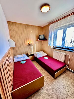 2 PODLAŽNÝ RODINNÝ DOM S PRÍSTAVBOU, 1064m2, JARABINA; — foto 18