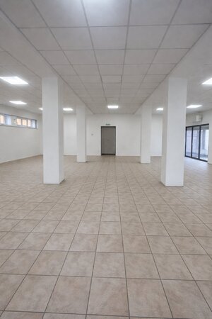 Obchodné priestory v centre mesta !! — foto 5