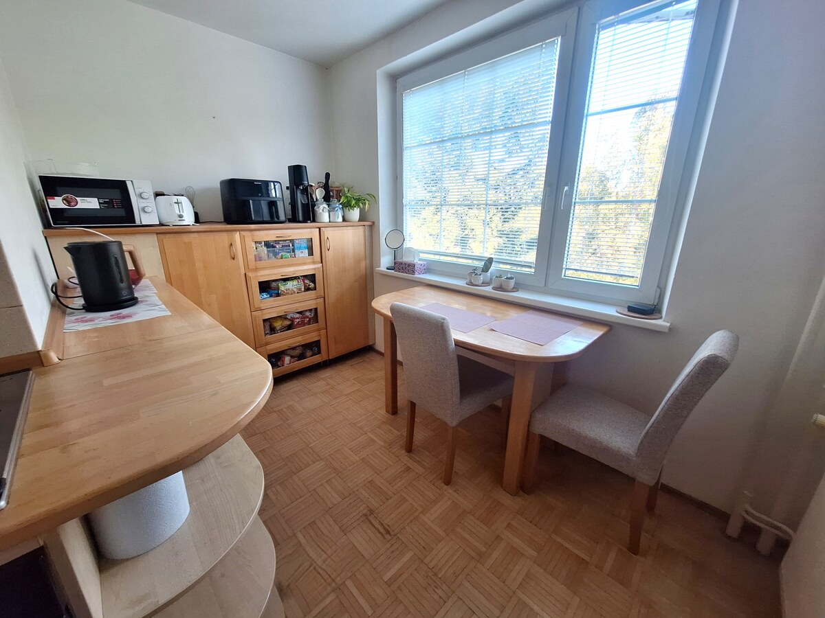 NA PRENÁJOM 2 IZBOVÝ BYT, LODŽIA, PREŠOV, SÍDLISKO III, VL. CLEMENTISA — foto 6