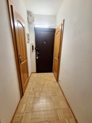 NA PRENÁJOM 2 IZBOVÝ BYT, LODŽIA, PREŠOV, SÍDLISKO III, VL. CLEMENTISA — foto 16