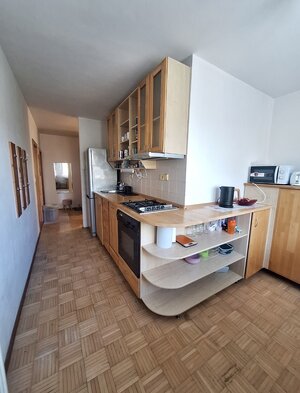 NA PRENÁJOM 2 IZBOVÝ BYT, LODŽIA, PREŠOV, SÍDLISKO III, VL. CLEMENTISA — foto 8