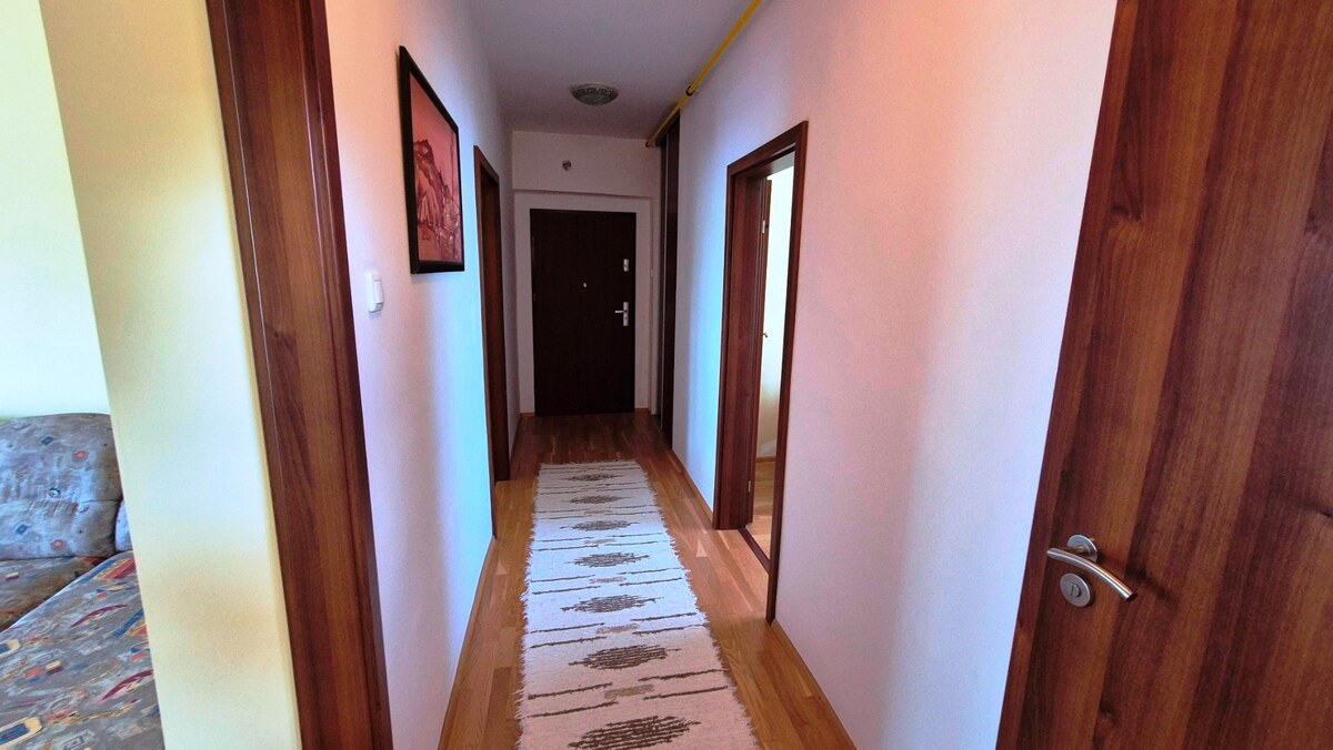 ZREKONŠTRUOVANÝ 2 IZBOVÝ BYT S GARÁŽOU, PLAVNICA; — foto 10