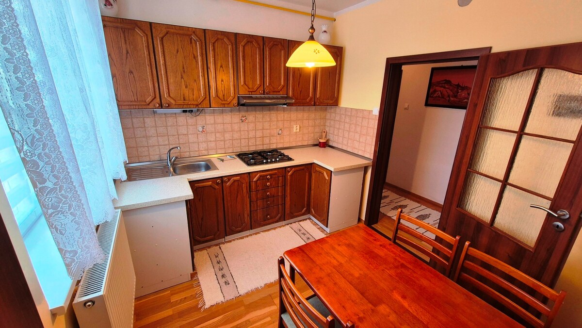 ZREKONŠTRUOVANÝ 2 IZBOVÝ BYT S GARÁŽOU, PLAVNICA; — foto 4