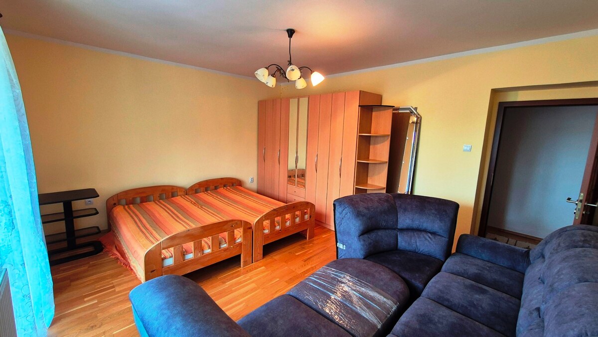 ZREKONŠTRUOVANÝ 2 IZBOVÝ BYT S GARÁŽOU, PLAVNICA; — foto 7
