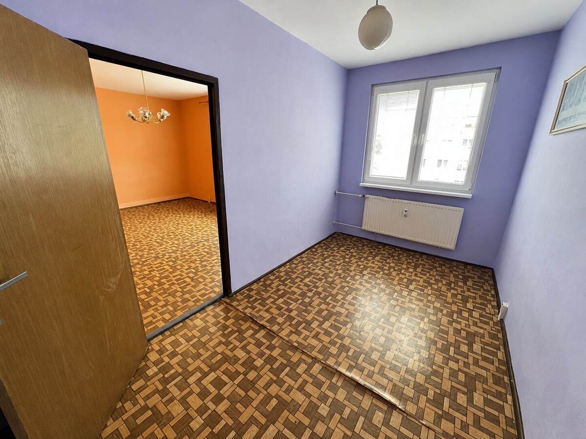 REZERVOVANÉ - 4-izbový byt, 74 m², pôvodný stav — foto 2