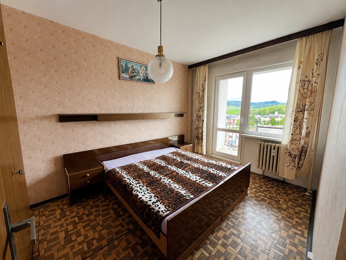 REZERVOVANÉ - 4-izbový byt, 74 m², pôvodný stav — foto 3