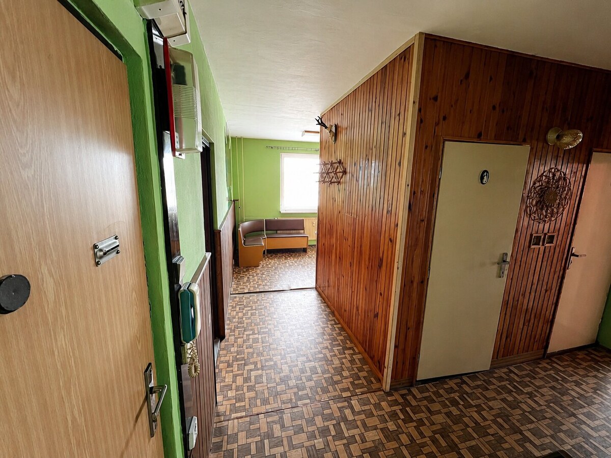 REZERVOVANÉ - 4-izbový byt, 74 m², pôvodný stav — foto 9