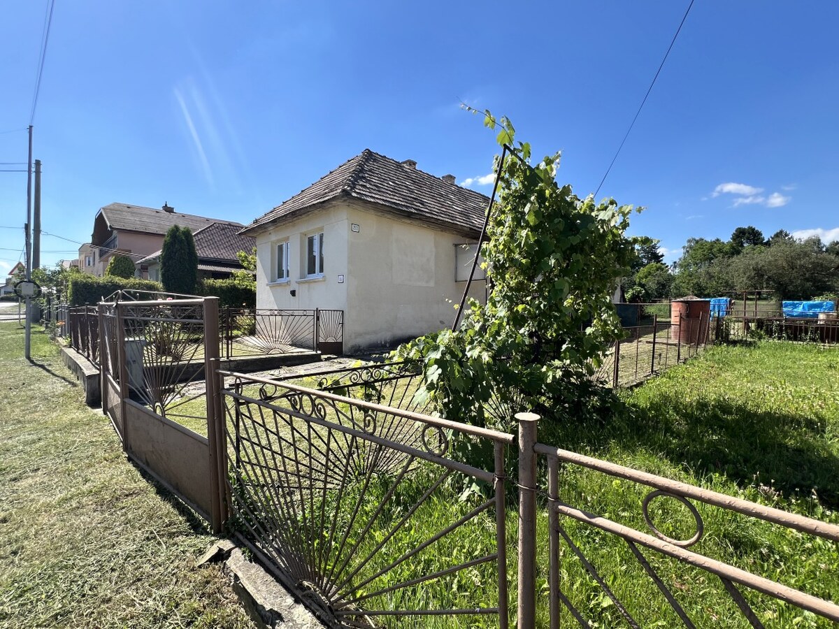 POZEMOK SO STARŠÍM RD, DRIENOV, UL. TEHELNÁ, 981 M2, — foto 2