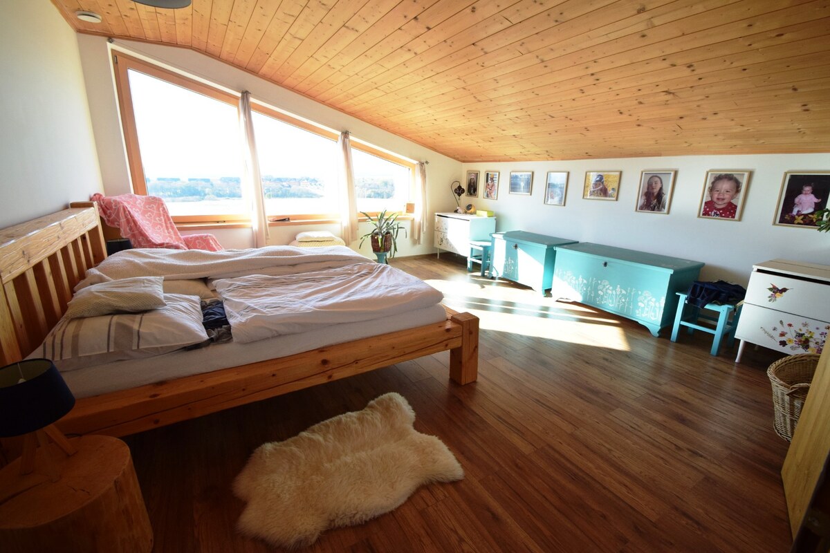 MODERNÝ 5 IZBOVÝ RODINNÝ DOM, KRÁSNY VÝHĽAD, VEĽKÁ LOMNICA; — foto 11