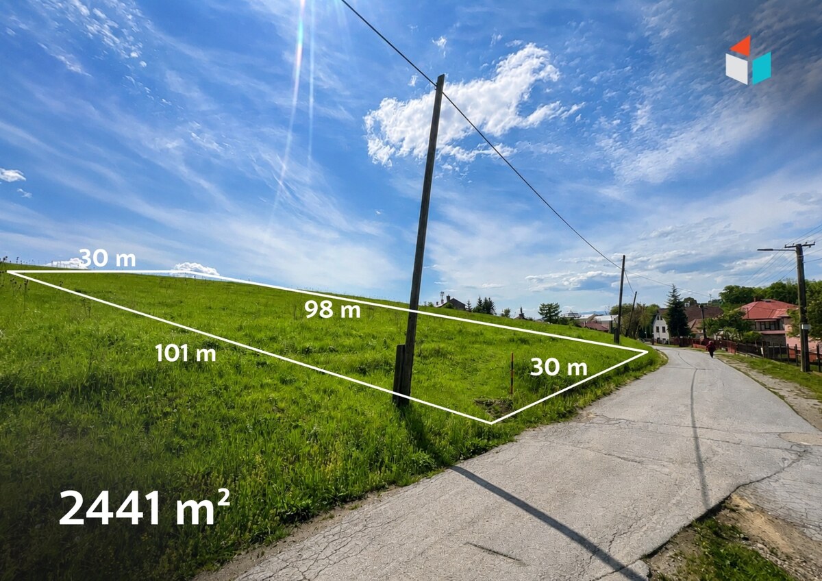 Priestranný stavebný pozemok 2 441 m² vo Finticiach
