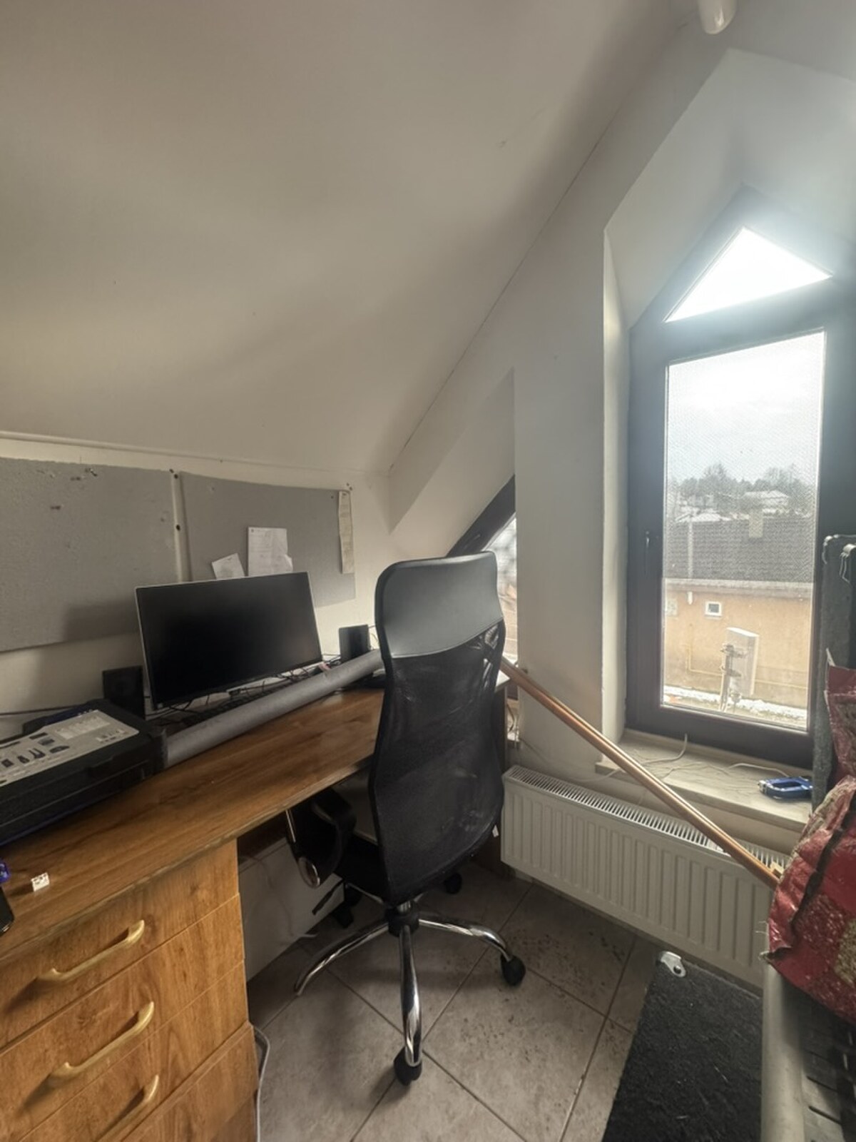 Prevádzková budova v obci Ľubotín na predaj — foto 16