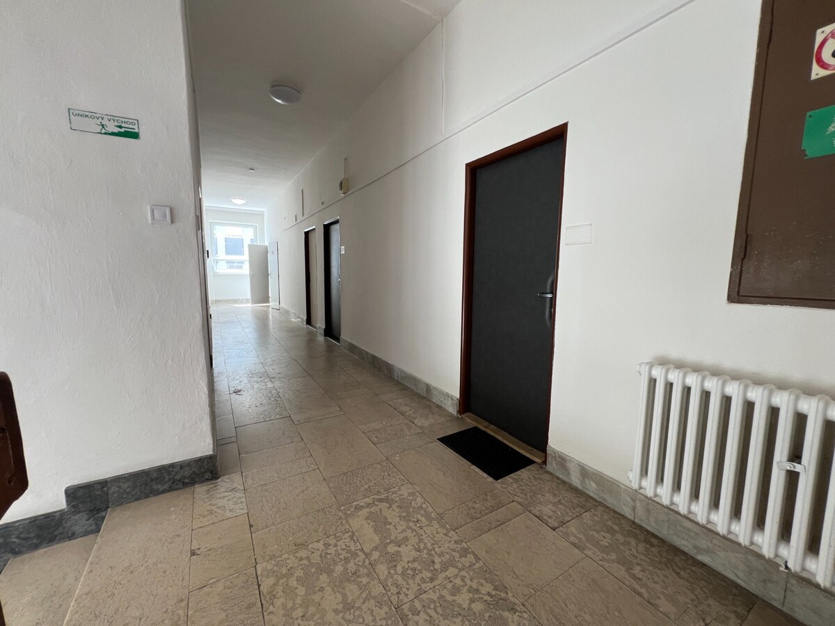 Prenájom kancelárskych priestorov – STARÁ ĽUBOVŇA – od 107,50 €/mes. — foto 11