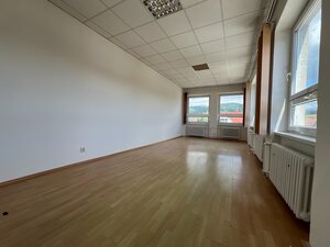 Prenájom kancelárskych priestorov – STARÁ ĽUBOVŇA – od 107,50 €/mes. — foto 1