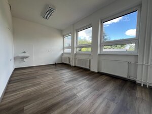 Prenájom kancelárskych priestorov – STARÁ ĽUBOVŇA – od 107,50 €/mes. — foto 5