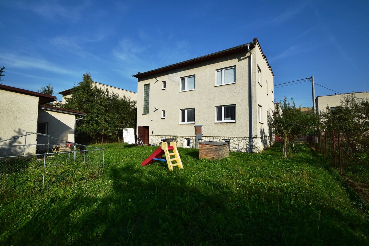 RODINNÝ DOM, 3 PODLAŽNÝ, POZEMOK 521m2; REZERVOVANÝ; — foto 13