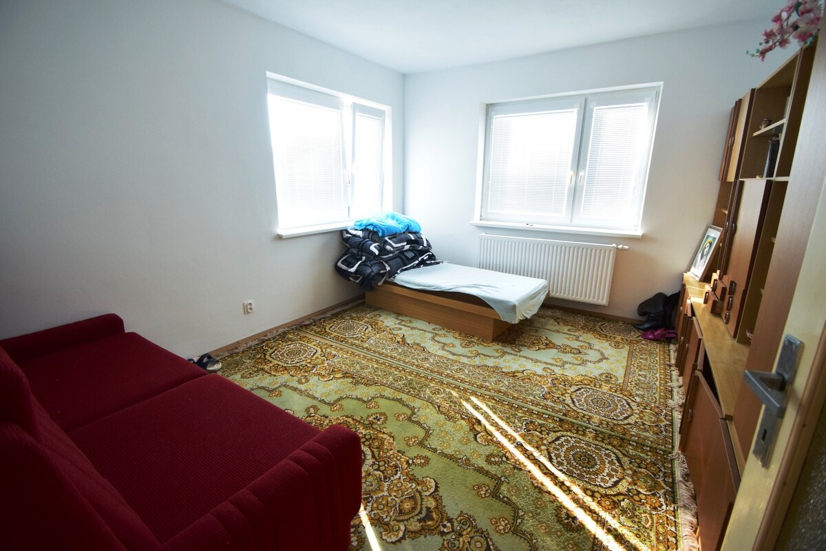 RODINNÝ DOM, 3 PODLAŽNÝ, POZEMOK 521m2; REZERVOVANÝ; — foto 8