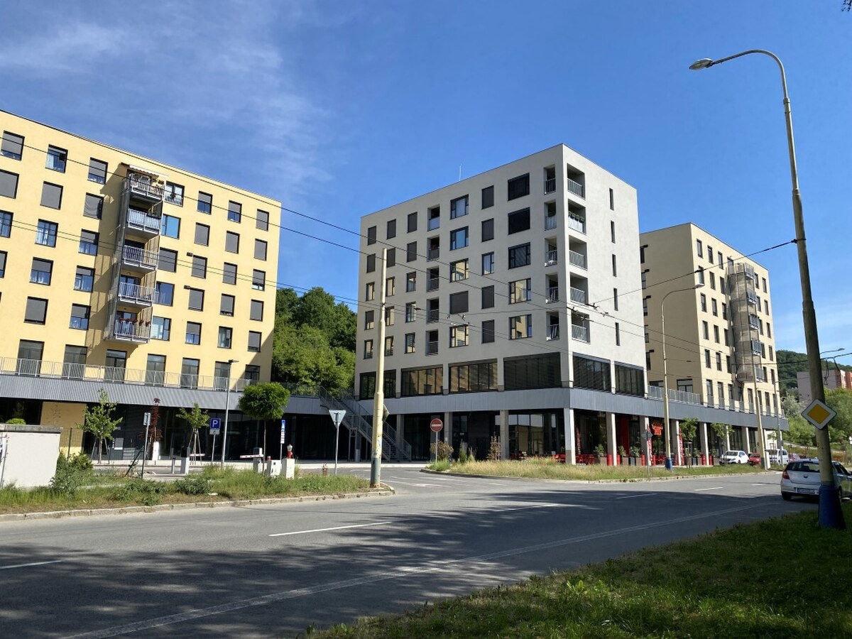 PREŠOV-OBCHODNÝ PRIESTOR-PREDAJŇA V NOVOSTAVBE,317 m2,SÍDLISKO III. — foto 9
