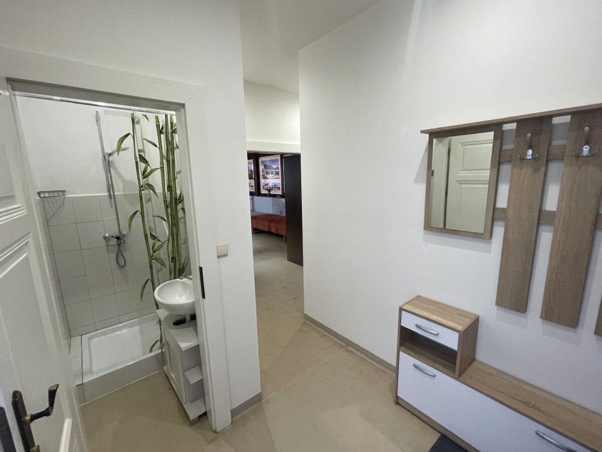PREŠOV- CENTRUM, NA PRENÁJOM  APARTMÁN-KANCELÁRIA,50m2 — foto 2