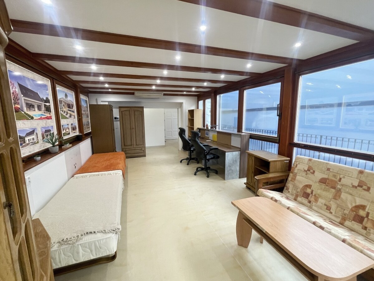 PREŠOV- CENTRUM, NA PRENÁJOM  APARTMÁN-KANCELÁRIA,50m2 — foto 3