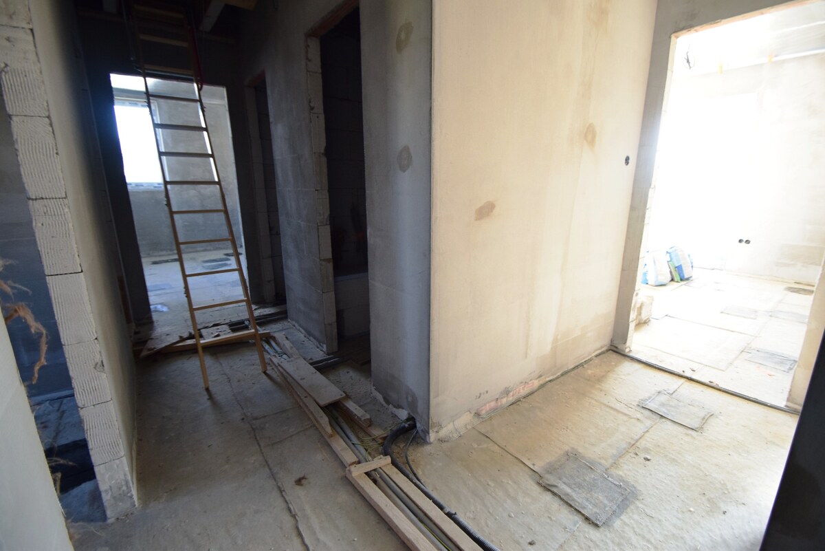 ROZOSTAVANÝ 4 IZBOVÝ RODINNÝ DOM, ŠIBENIČNÁ HORA — foto 12