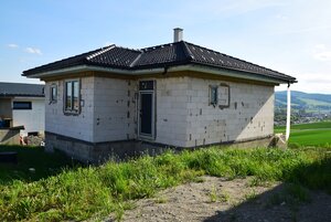 ROZOSTAVANÝ 4 IZBOVÝ RODINNÝ DOM, ŠIBENIČNÁ HORA — foto 4