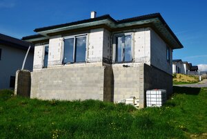 ROZOSTAVANÝ 4 IZBOVÝ RODINNÝ DOM, ŠIBENIČNÁ HORA — foto 5